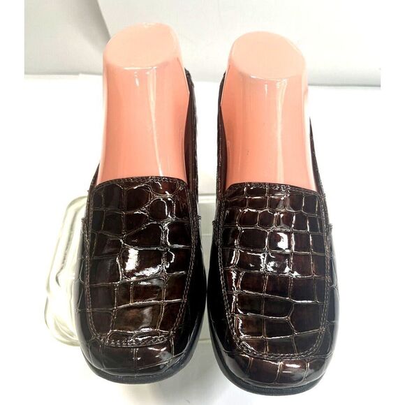 Clarks Womens 8 M Brown Croc Patent Leather Loafter Slip On 26102166 $125.00 - Picture 2 of 11